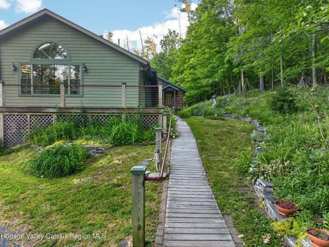 95 West Saugerties Woodstock Road