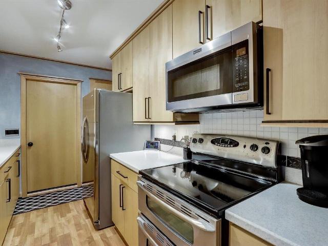 95 Woodfield Ct