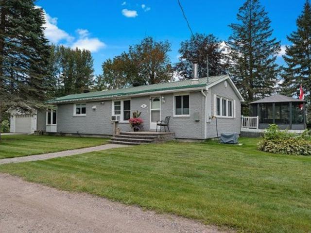 95 Av. Des Peupliers, Pontiac, QC, J0X 2G0 house for sale | Listing ID 22725 | Royal LePage