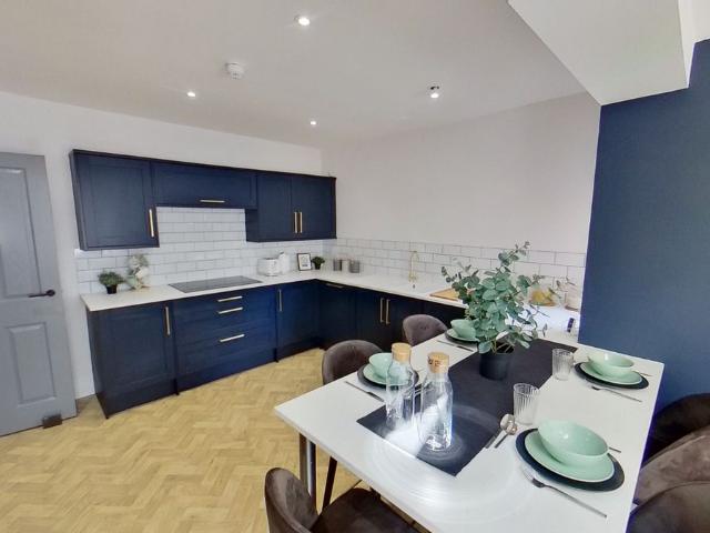 95 Beeston Road, Dunkirk, Nottingham NG7, 6 bed shared accommodation to rent, £4,160 pcm | PrimeLocation