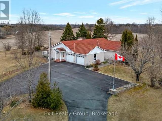 95 Boundary Road, Belleville Thurlow Ward, ON, K0K 2Y0 house for sale | Listing ID X13485 | Royal LePage