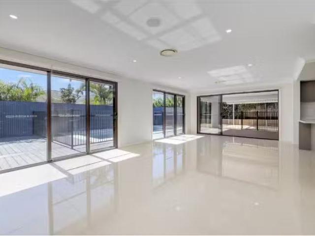95 Capital Drive, Port Macquarie House for rent Listed by Reb.