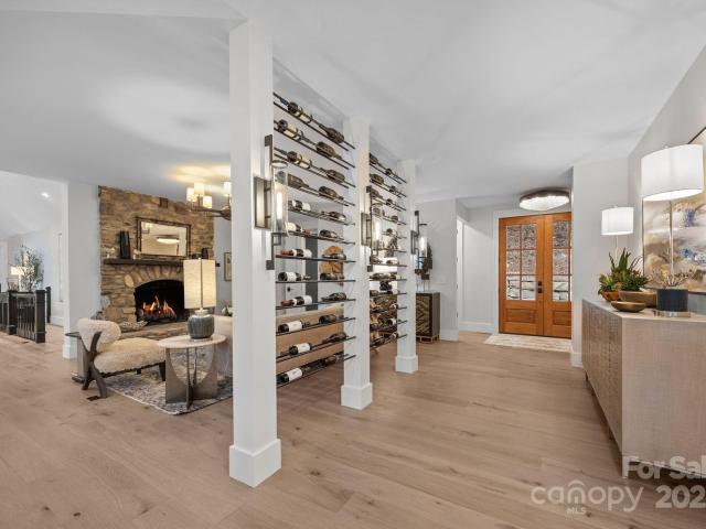 95 Cardinal Trace, Lake Toxaway, US, NC
