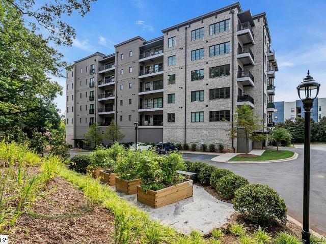 95 Dr David C Francis St, Unit 401, Greenville, SC 29601 | MLS #1570