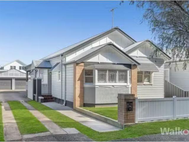 95 Kenrick Street, Merewether House for rent Listed by Walkom.