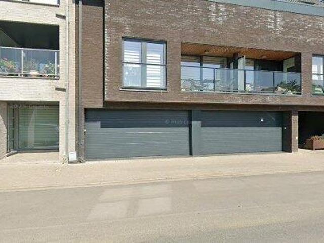 95 m2 apartment for rent in Halle