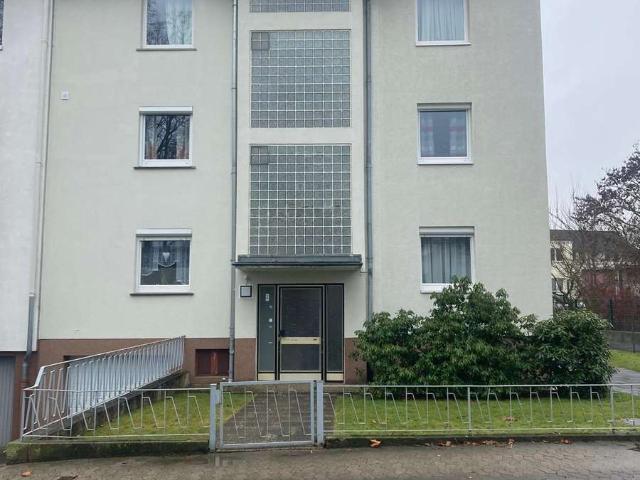 95 m² Wohnung im kleinen 3 Parteienhaus mit Balkon – Stellplatz möglich