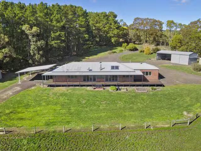 95 Neck Track, Barwon Downs, VIC 3243