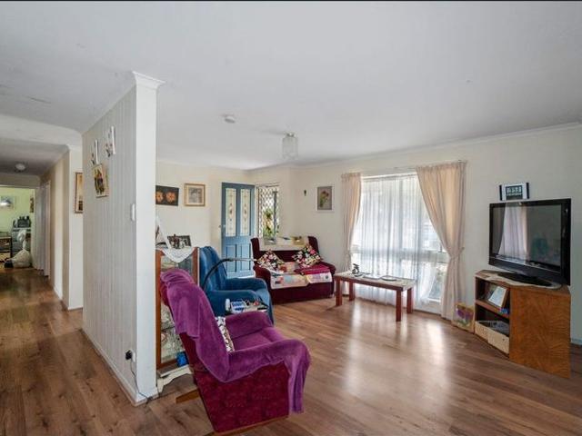95 Riedy Street, Thaebeban Charming Family Home on a Spacious 857m² Block