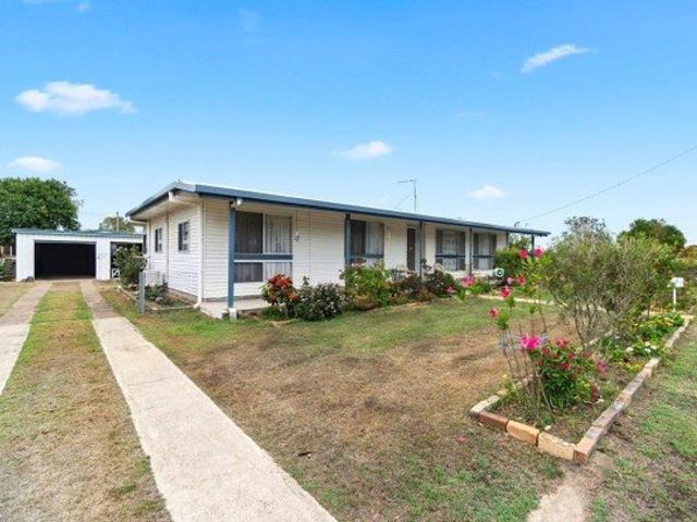 95 Riedy Street, Thaebeban Charming Family Home on a Spacious 857m² Block