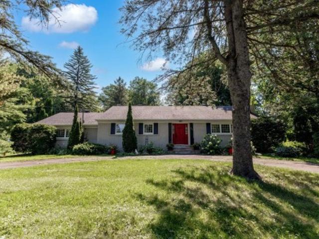 95 Rue Maple, Hudson, QC, J0P 1J0 house for sale | Listing ID 27919 | Royal LePage