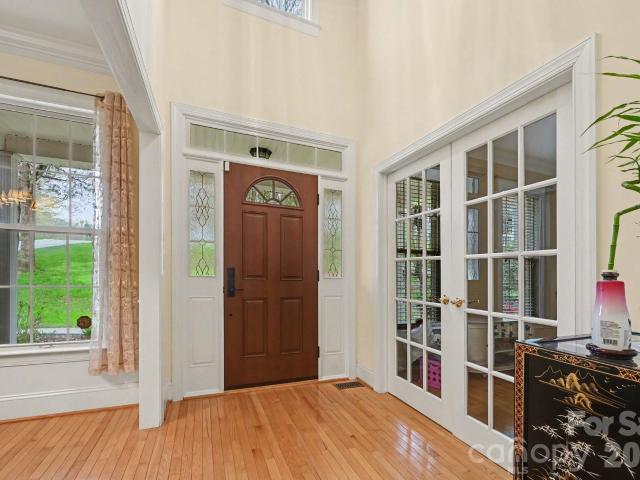 9601 Twin Falls Court