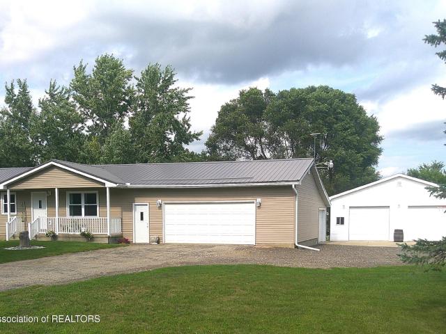 9601 Woodlawn Court