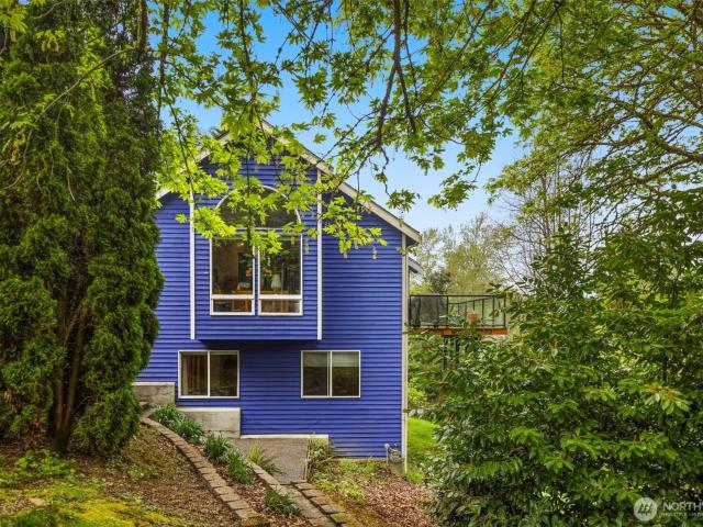 9602 NE 35th Place