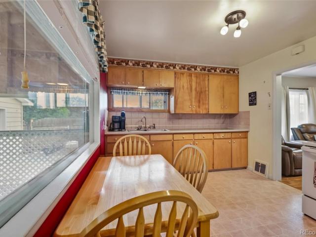 960 6th Street