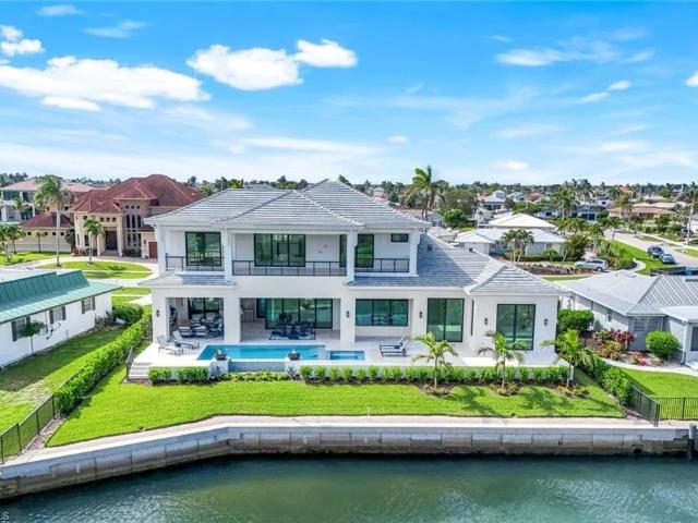 960 Iris Ct, Marco Island, FL