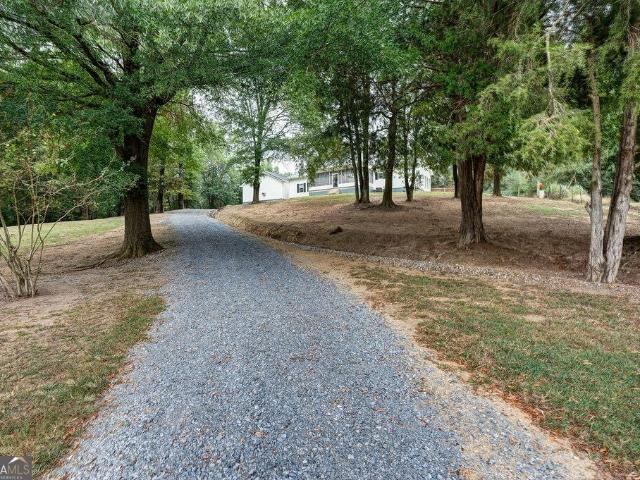 960 Mcentyre Loop SE
