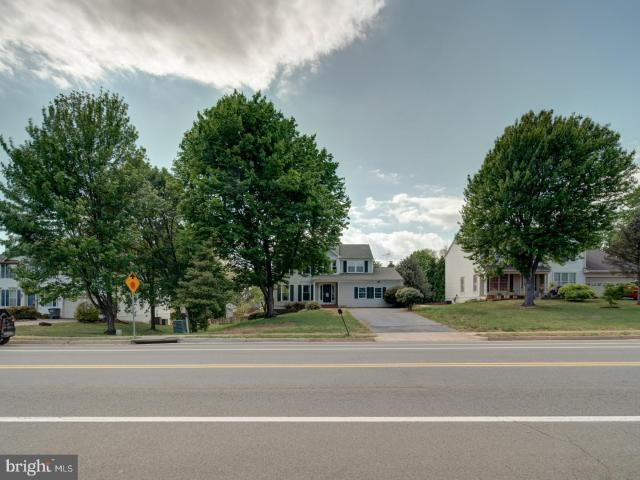 9618 Clover Hill Rd, Manassas, VA 20110 | MLS #VAMN2010