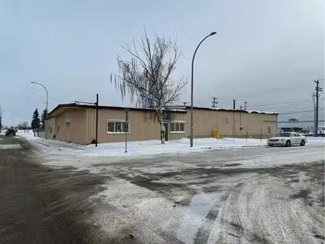 9613 98 Street, Grande Prairie, AB, T8V 2E9 commercial for l.