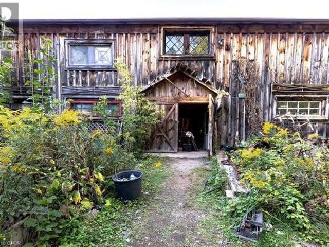 961 Lower Lions Club Road, Ancaster, ON, L9H 5E3 house for sale | Listing ID 40863 | Royal LePage
