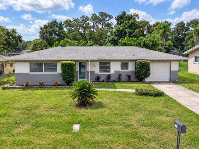 961 Lyndhurst St, Dunedin, FL 34698