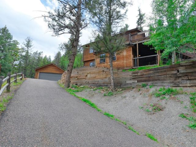 961 Roland Drive