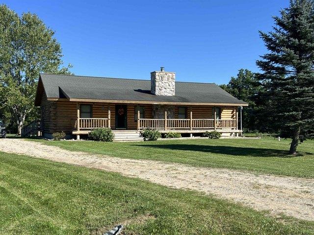 9625 Tobacco Dr, Clare, MI 48617
