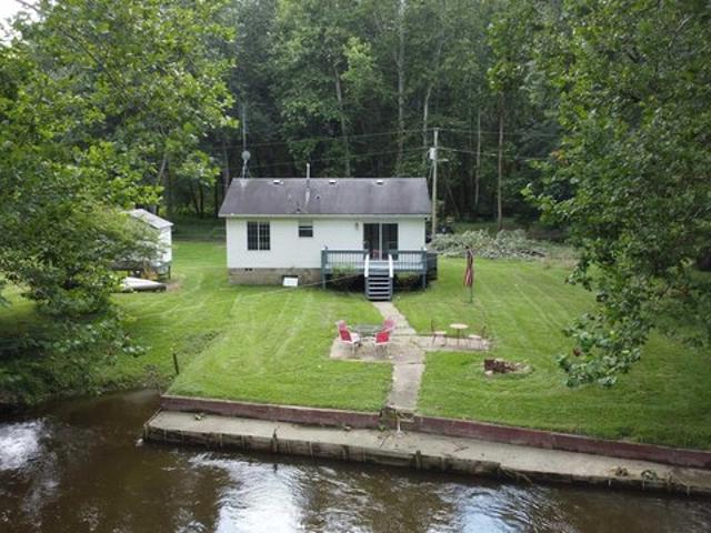 9634 Zina Dr, Rochester, IN 46975