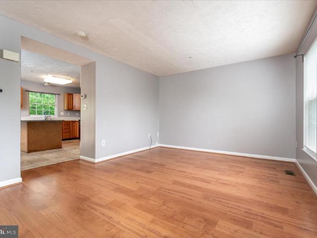 963 Chestnut Manor Court