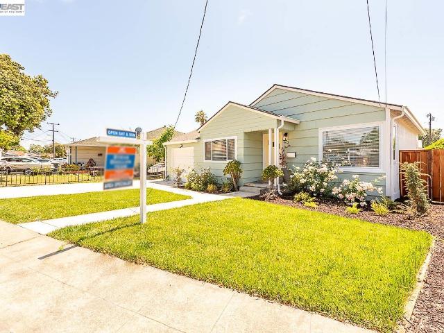 963 Douglas Dr