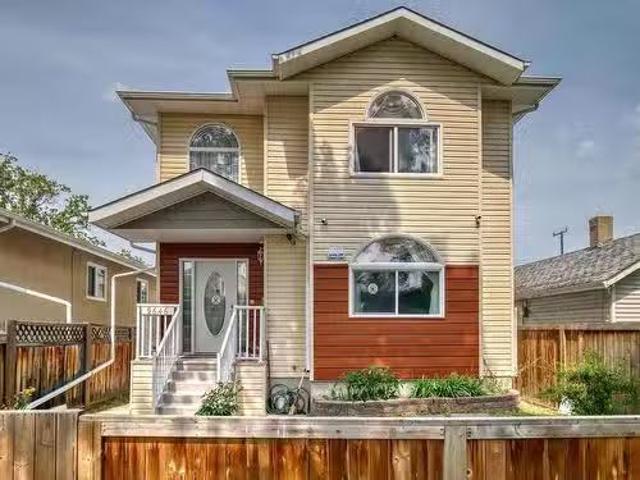 9646 73 Avenue, Edmonton, AB, T6E 1B2 house for sale Listin.