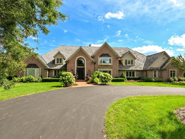 9648 N Columbia Dr