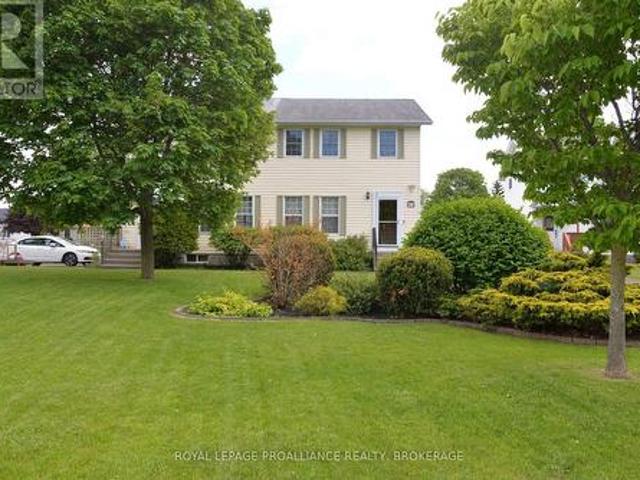 964 Uxbridge Crescent, Kingston East Gardiners Rd, ON, K7M 8K8 house for sale | Listing ID X13603 | Royal LePage