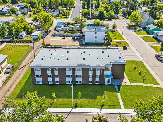 9656 Hillcrest Drive 205 Grande Prairie AB T8V1B1