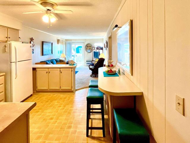 9660 Shore Dr. 306