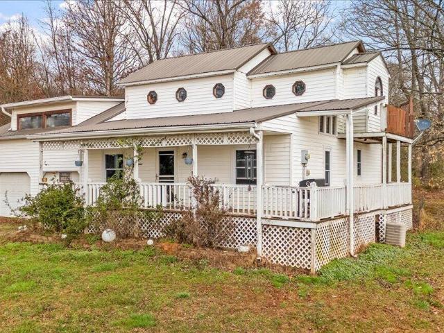 966 Chestnut Grove Rd