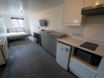 966 PERSHORE ROAD STUDIO 4
