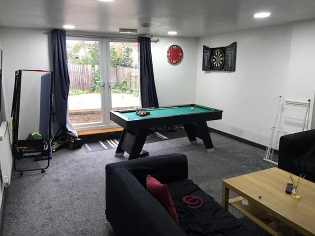 966 PERSHORE ROAD STUDIO 4