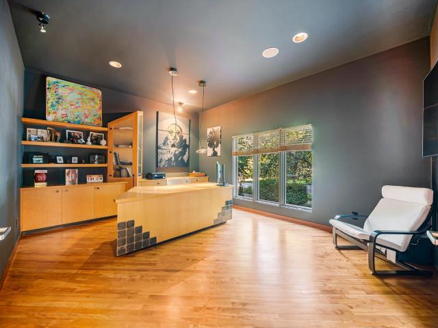 966 thornberry drive