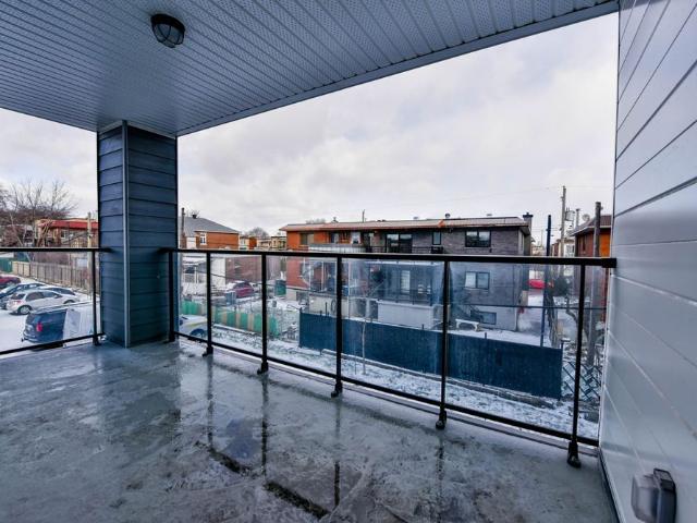 9675 Av. Papineau