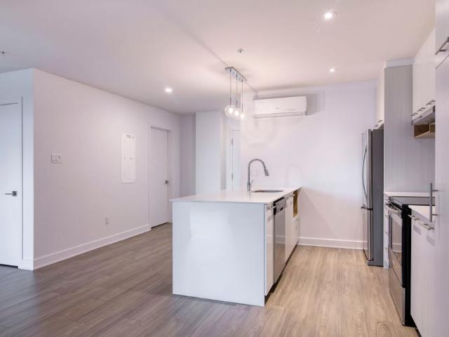 9675 Av. Papineau