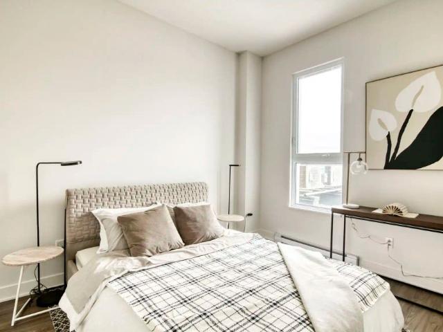 9675 Papineau — 1 Bedroom unit 127