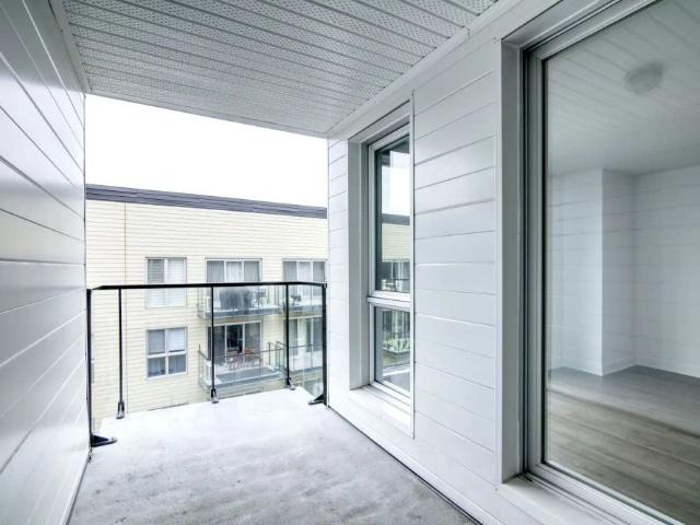 9675 Papineau — 1 Bedroom unit 421
