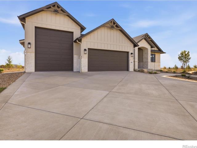 967 Warbling Drive