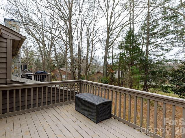 968 Cranberry Circle