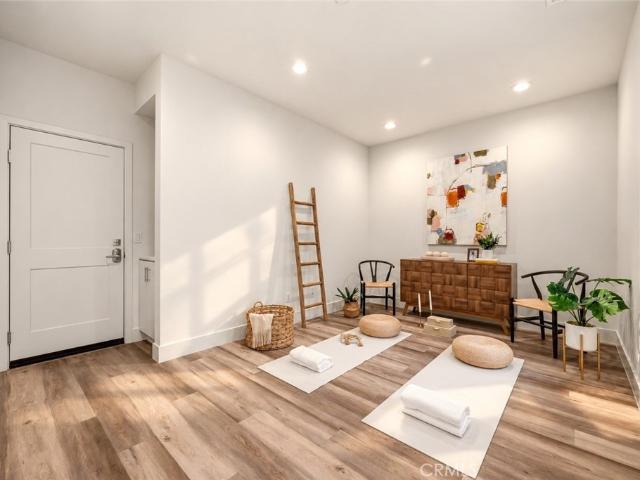 969 E Mason Lane 102