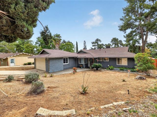 96 W Repplier Rd, Banning, CA 92220 | MLS #IG26128