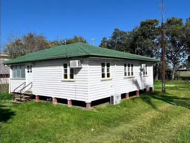 96 Western Street, West Rockhampton, QLD 4700
