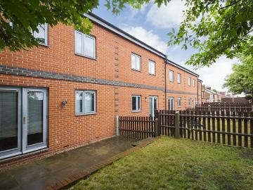 96 Allington Avenue, Lenton. 4 bed townhouse to rent £2,080 pcm £480 pw