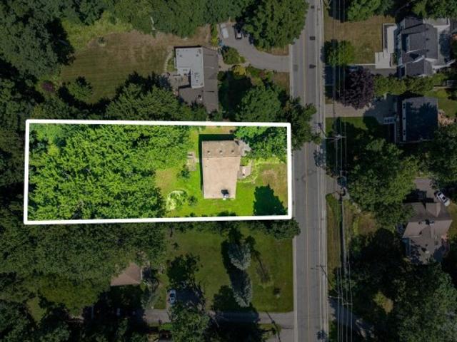 96 Av. Woodland, Beaconsfield, QC, H9W 4W1 house for sale | Listing ID 19564 | Royal LePage